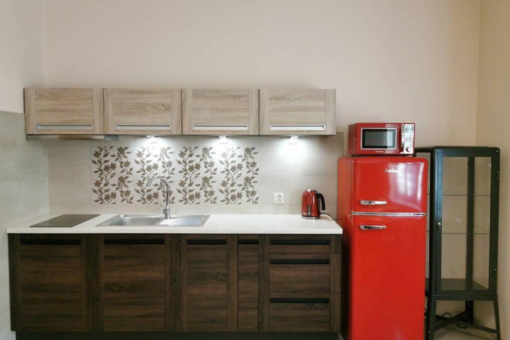 Little Big Red - Central Modern Studio Krakow Ngoại thất bức ảnh